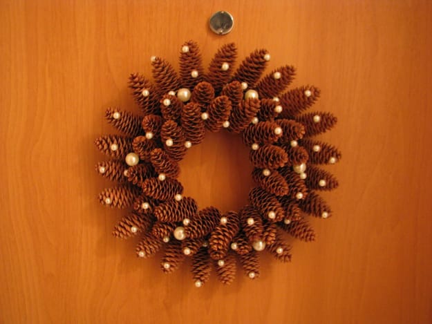 how to make pine cone wreath tutorial
