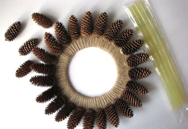 how to make pine cone wreath tutorial