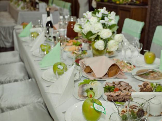 apples table decorations fall centerpieces