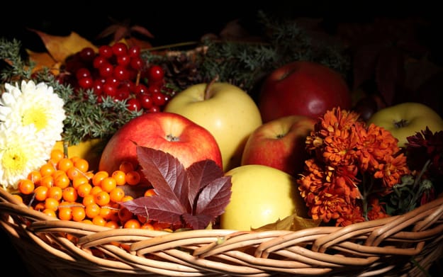 apples table decorations fall centerpieces