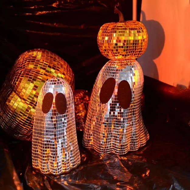shiny ghosts pumpkins