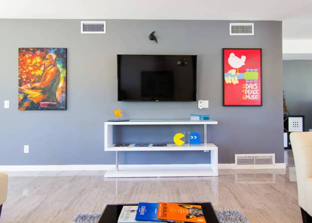 mid century style modern interiors architectural features, colors