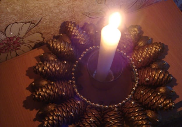 how to make pine cone decorations tutorial