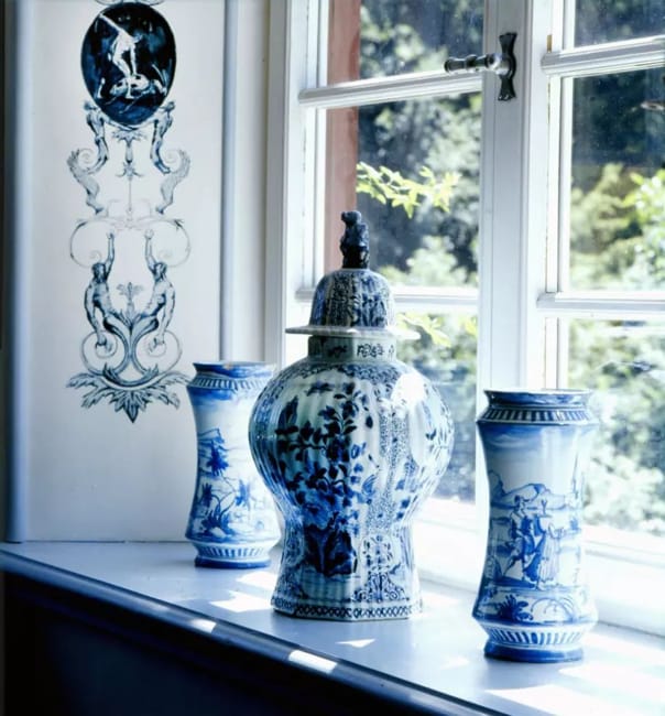 traditional porcelain vases