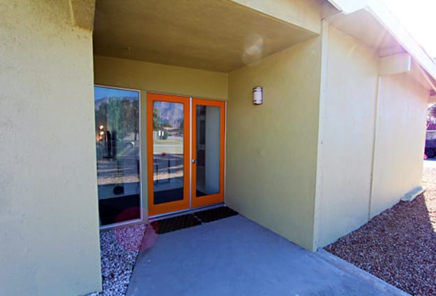 accent door color mid century modern color trends