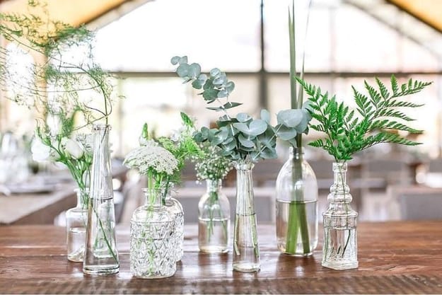 green colors leaf patterns party table setting ideas
