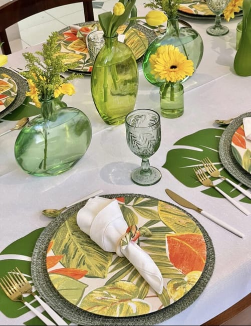 green colors leaf patterns party table setting ideas