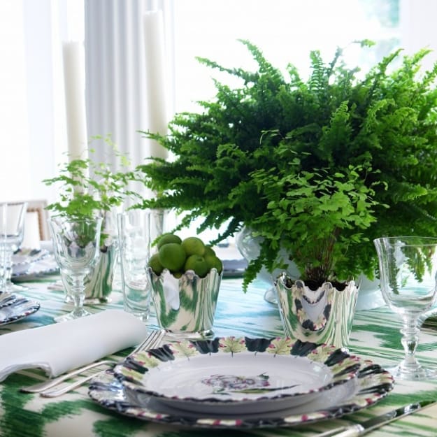 green colors leaf patterns party table setting ideas