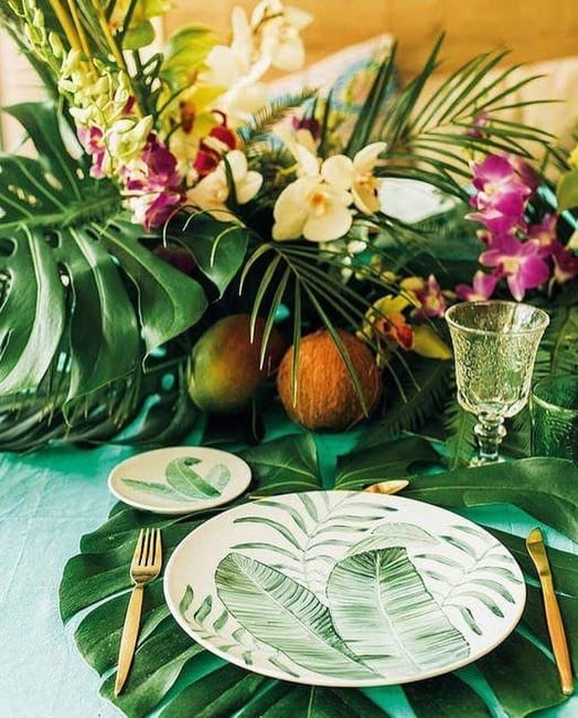 green colors leaf patterns party table setting ideas