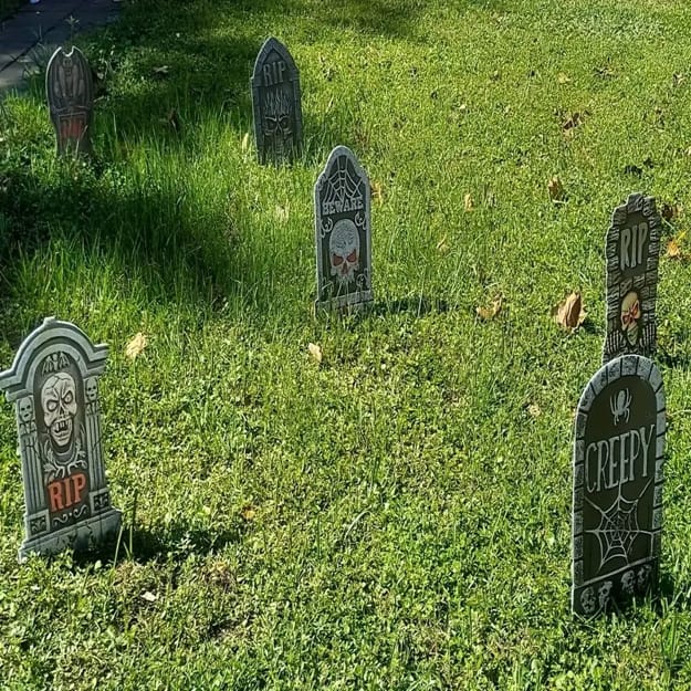 lawn signs yard decorations