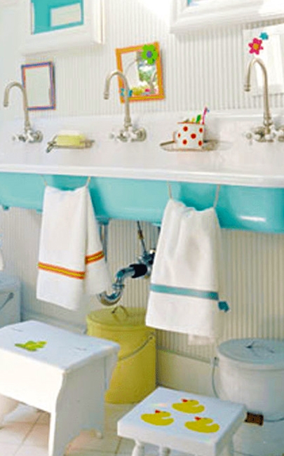 creative colorful young child bathroom decorating themes