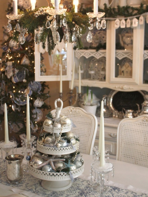 silver holiday decorations