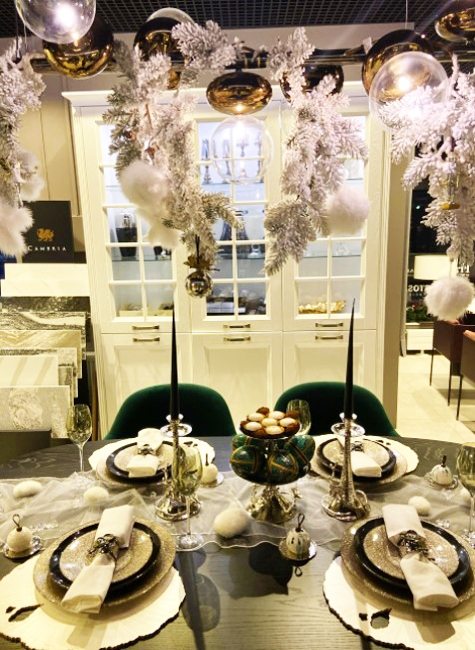 silver holiday decorations