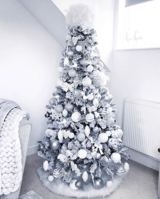 silver holiday decorations