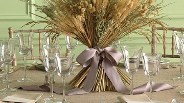 harvest inspired floral arrangement