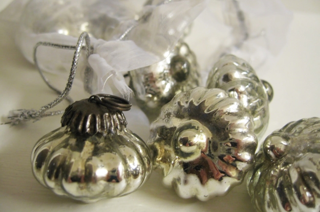 beautiful christmas ornaments retro styles