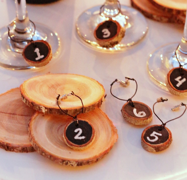 wooden accents table decorations centerpiece ideas