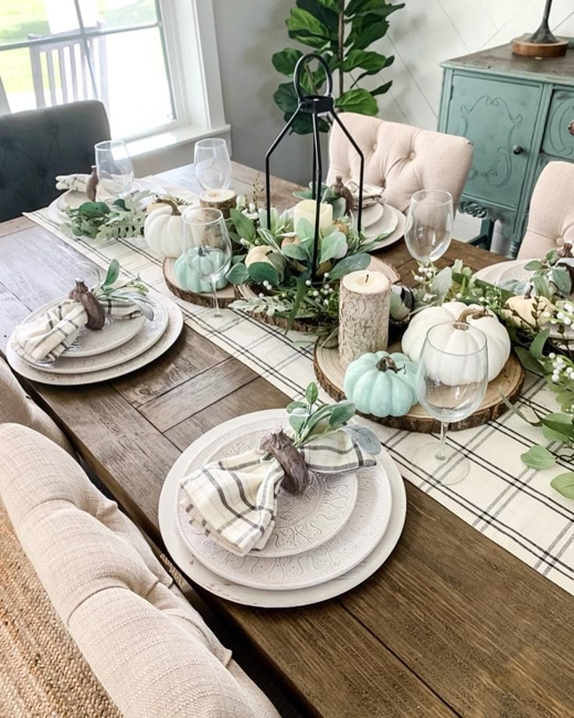 wooden accents table decorations centerpiece ideas