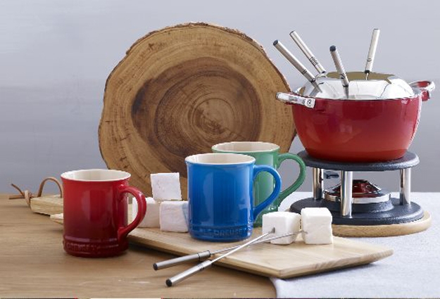 wooden accents table decorations centerpiece ideas