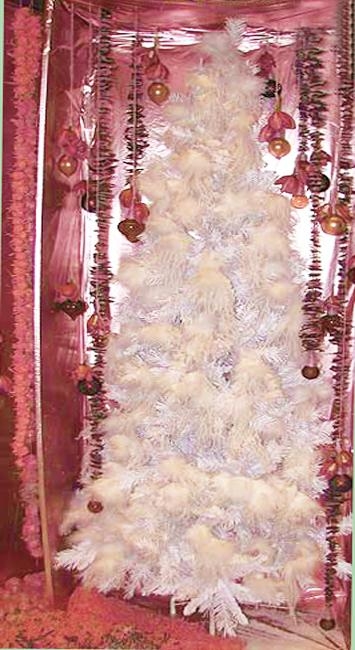 pink color winter holiday decor ideas