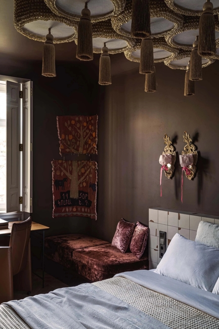 brown color bedroom design