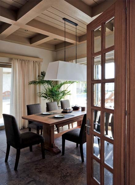 dining room wooden furniture