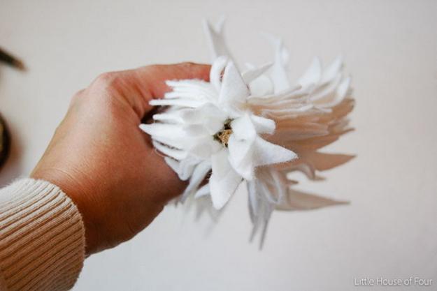 how to make tabletop holiday tree