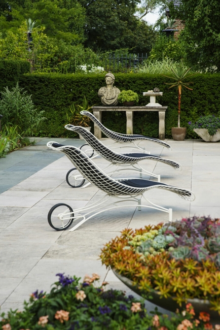contemporary design outdoor furniture