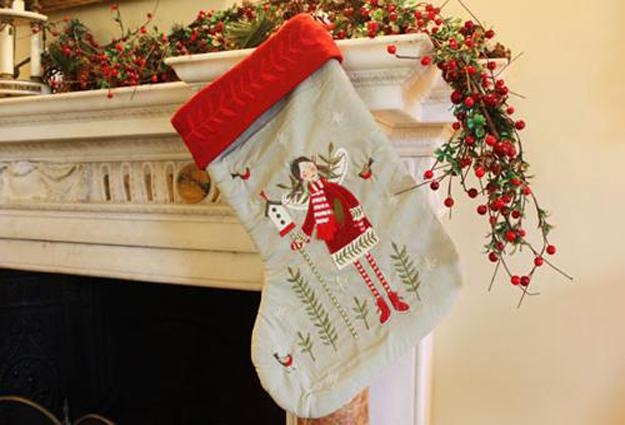 winter holiday decorations garland idea