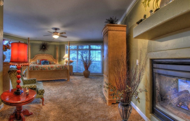 warm colors home decorating ideas