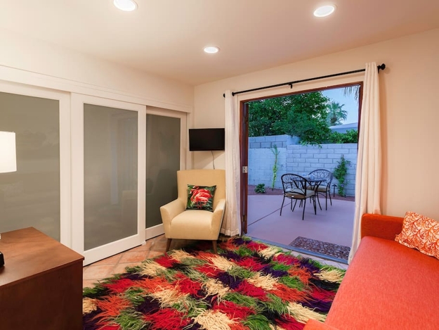 warm colors home decorating ideas