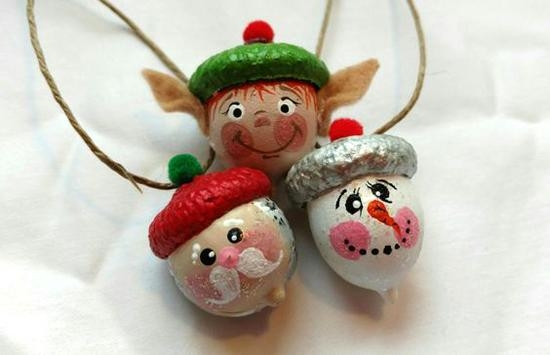 winter themed decorations