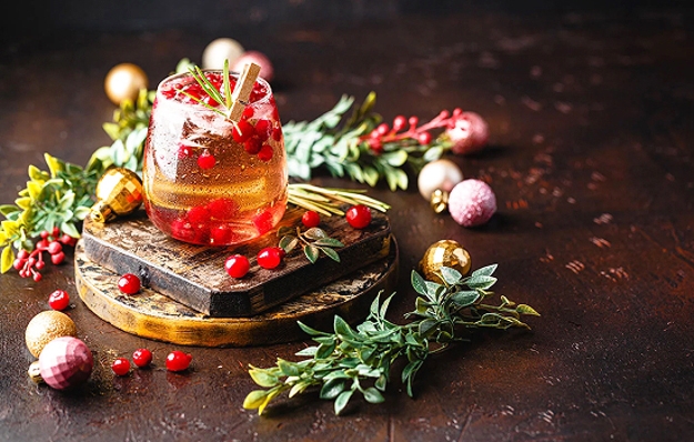 diy holiday decor ideas recycled crafts