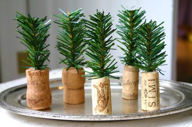 diy holiday decor ideas recycled crafts