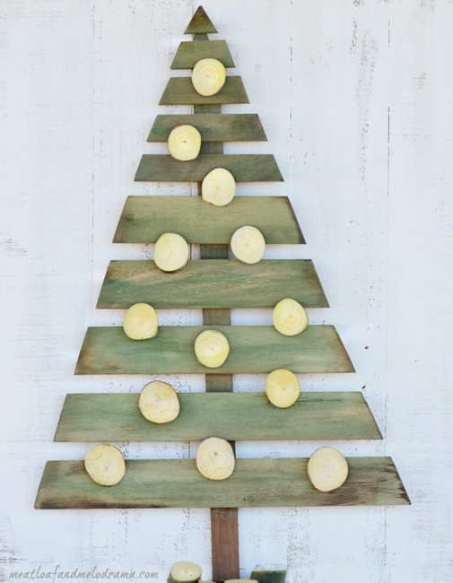 wooden holiday tree