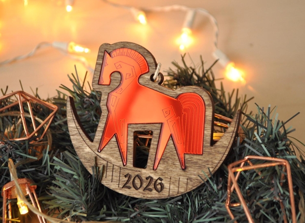 red horse winter holiday decorations