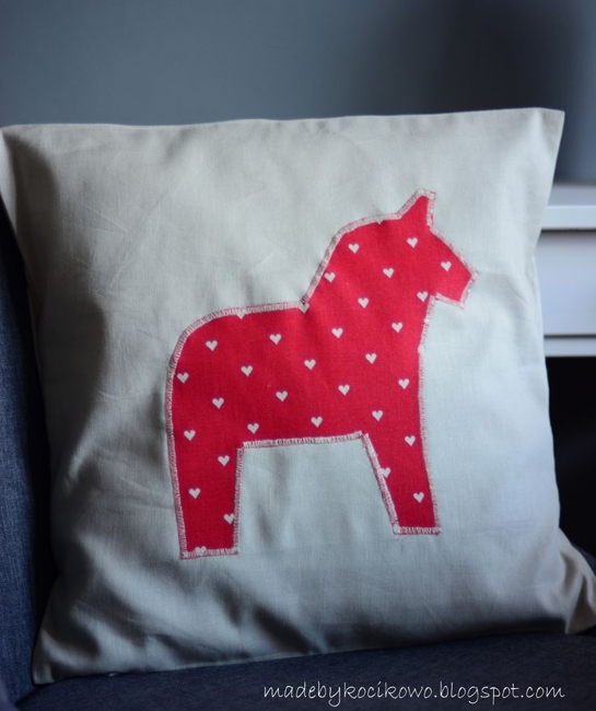 red horse winter holiday decorations