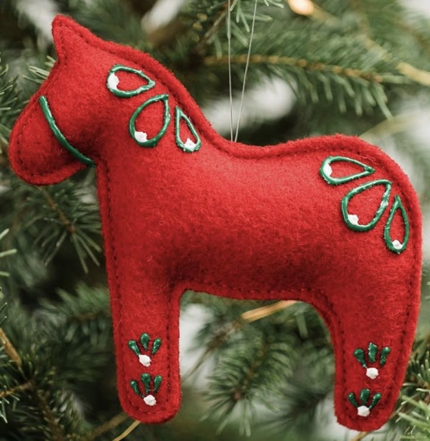 red horse winter holiday decorations