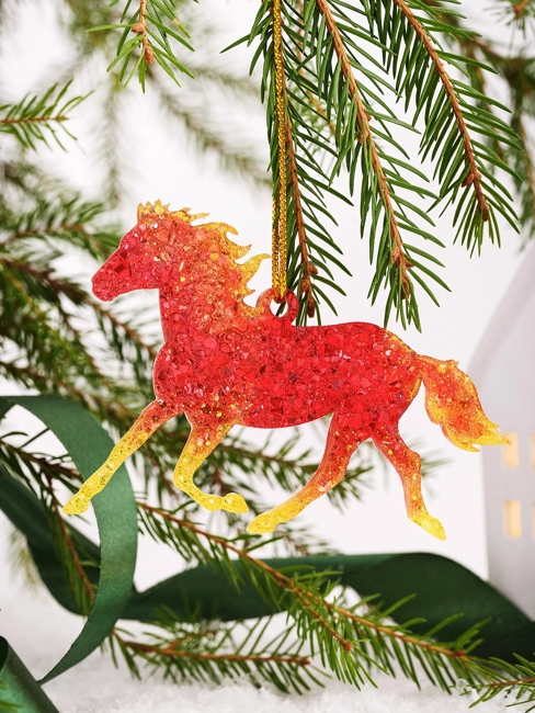 red horse winter holiday decorations