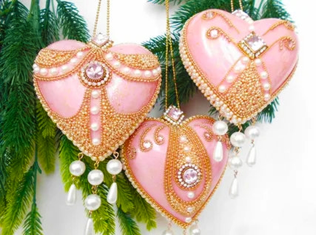 pink color winter holiday decor ideas heart decorations
