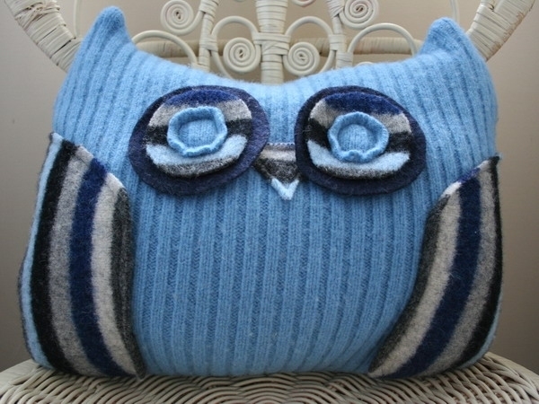 recycled crafts knitted pillow designs