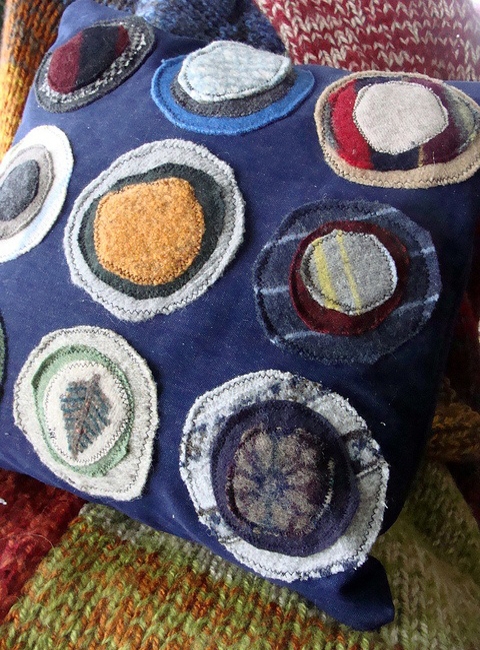 recycled crafts knitted pillow designs
