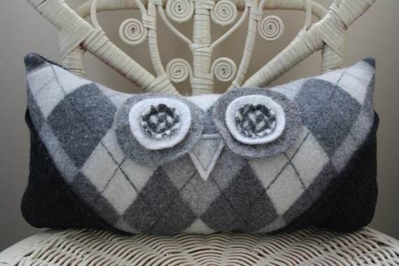 recycled crafts knitted pillow designs
