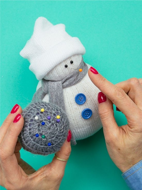 how to reuse recycle socks snowman holiday decorations