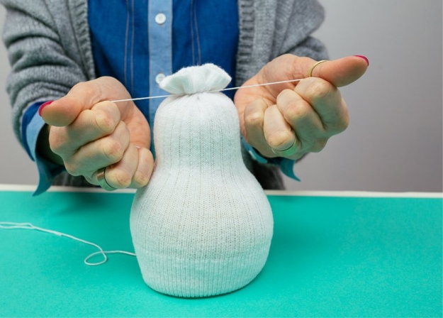 how to reuse recycle socks snowman holiday decorations