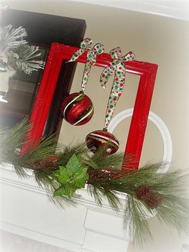 red accents classic christmas decorating ideas