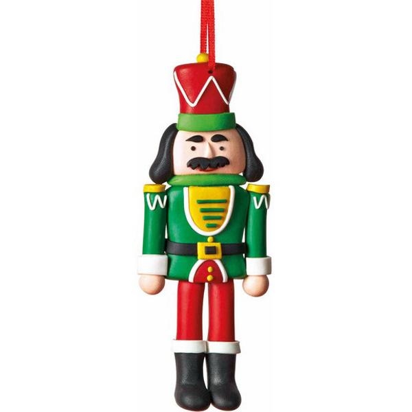 red accents classic christmas decorating ideas