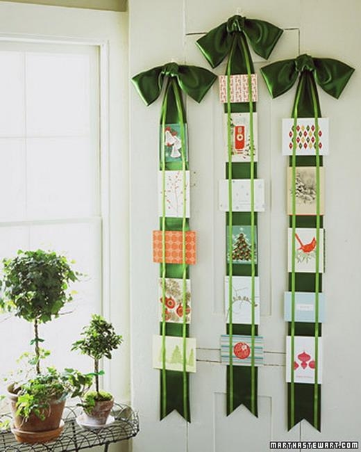 vintage christmas card displays wall decorating ideas