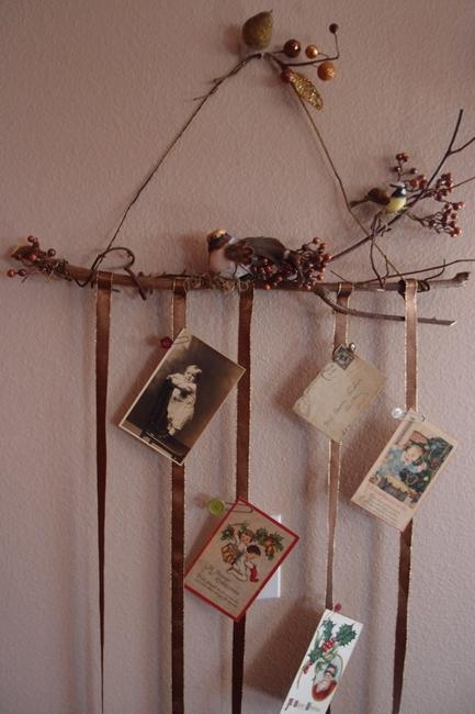 vintage christmas card displays wall decorating ideas