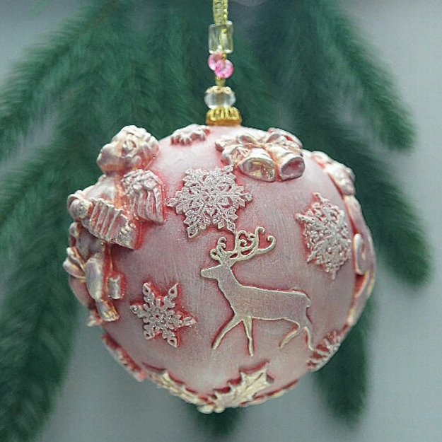 pink christmas balls